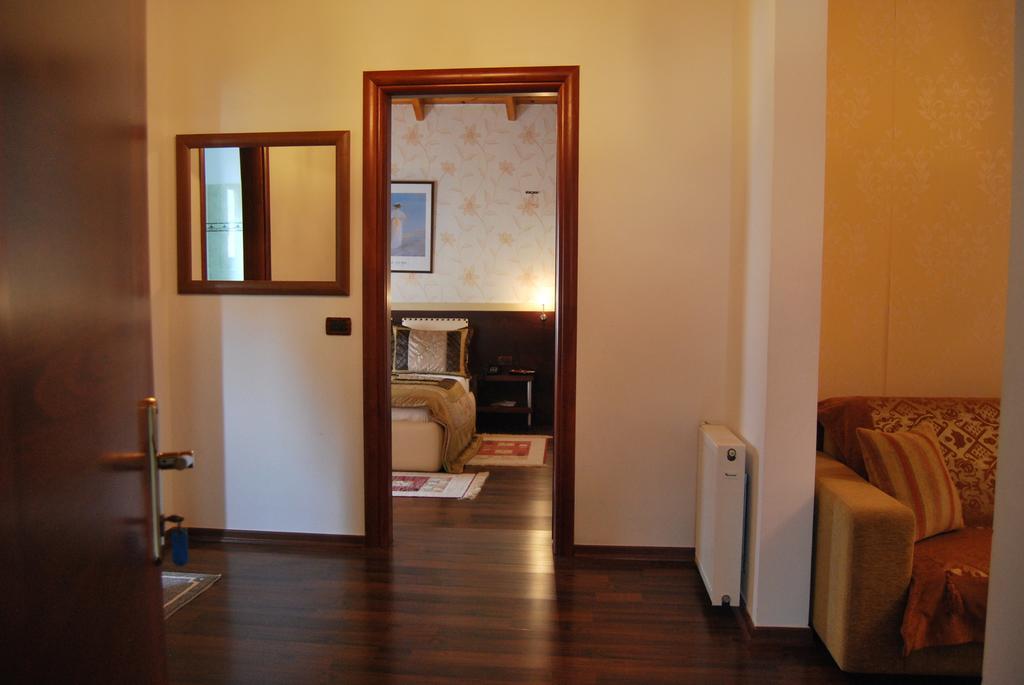 Hotel Panorama Sarandë Habitación foto